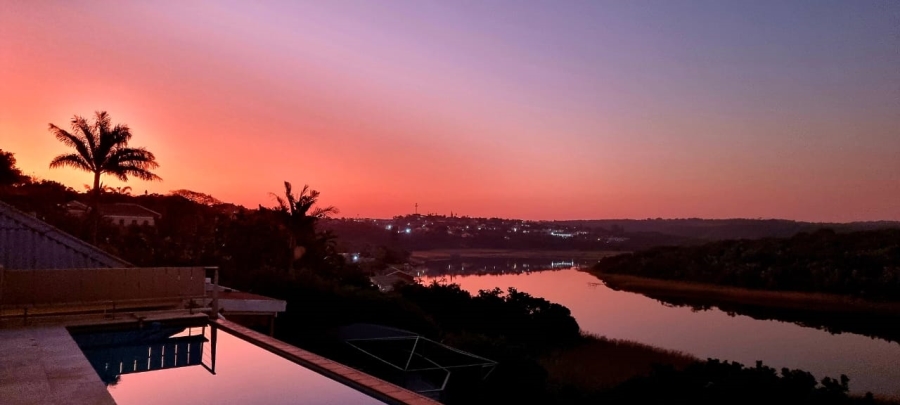 6 Bedroom Property for Sale in Bonza Bay Eastern Cape